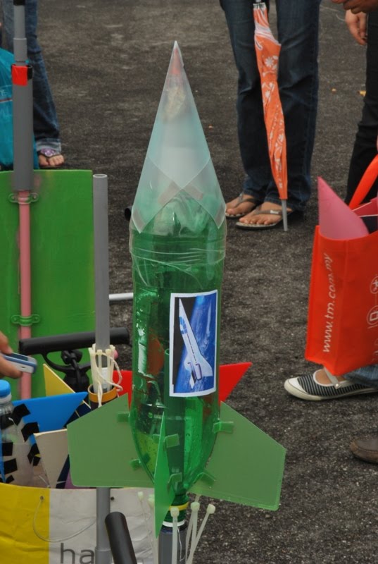  Cara  Membuat  Roket  Air Dari Botol 60menit Com Barometer 